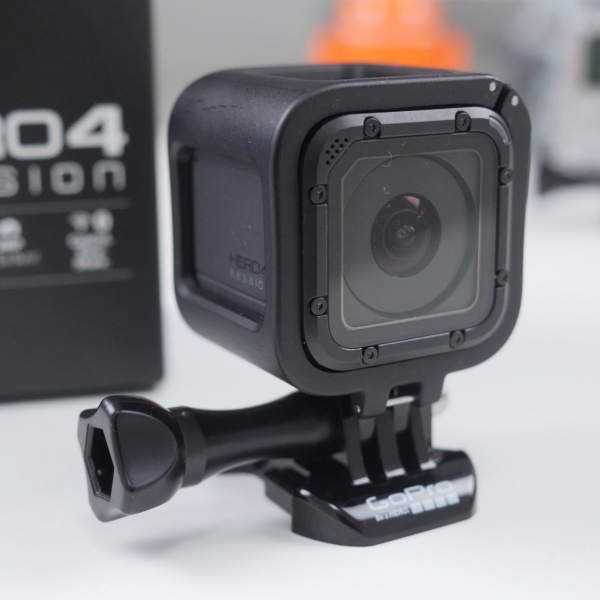 Обзор новой камеры GoPro Hero 4 session - самой компактной экшн-камеры для любителей экстрима. 